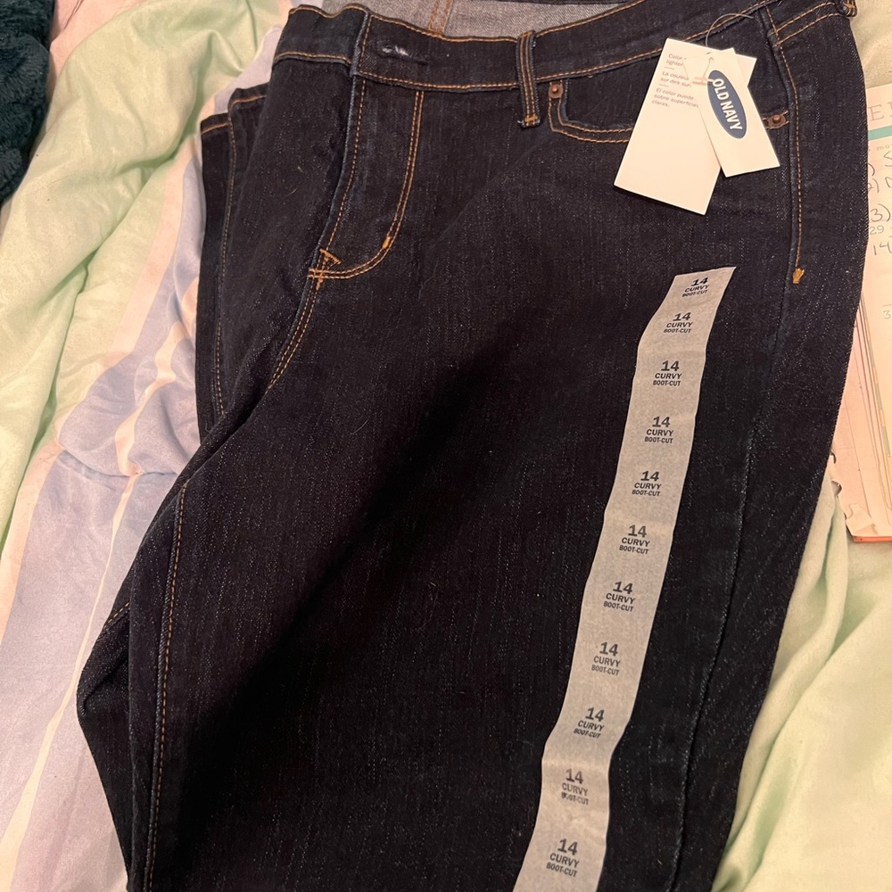 Old Navy dark blue jeans curvy women’s size 14 nwt never worn